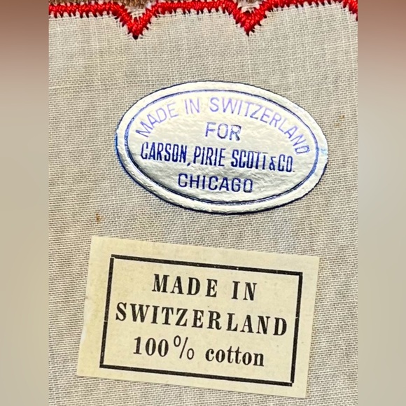 COCKTAIL SET Embroidered Napkins - Set of Two - Picture 3 of 4